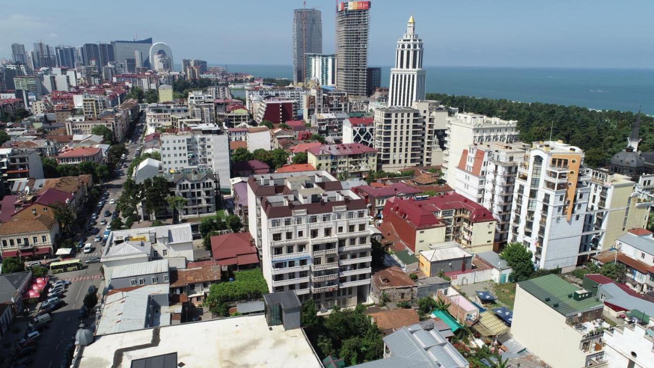 Boulevard Apartments Батуми Екстериор снимка