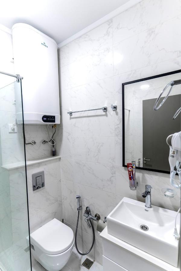 Boulevard Apartments Батуми Екстериор снимка