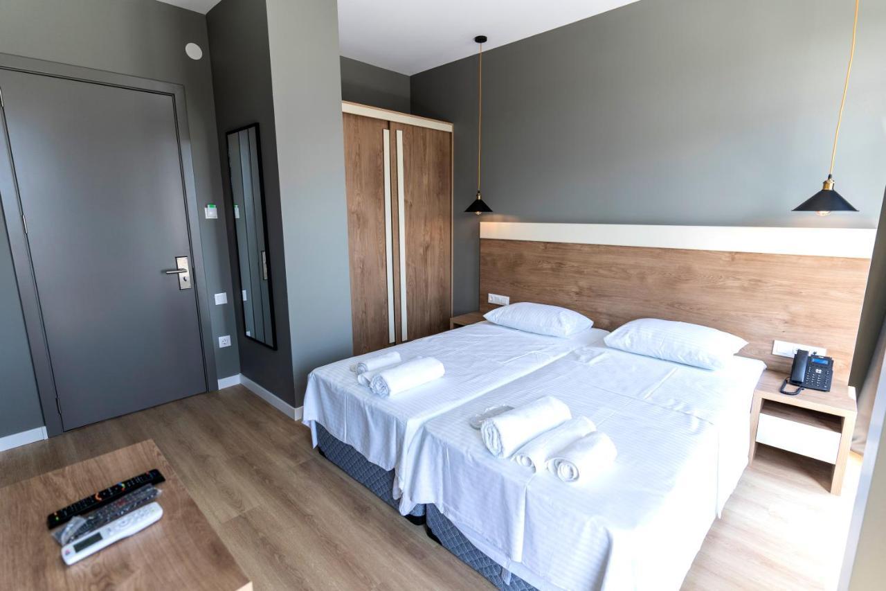 Boulevard Apartments Батуми Екстериор снимка