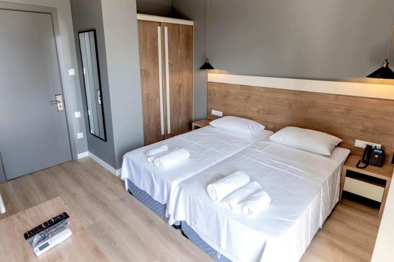 Boulevard Apartments Батуми Екстериор снимка
