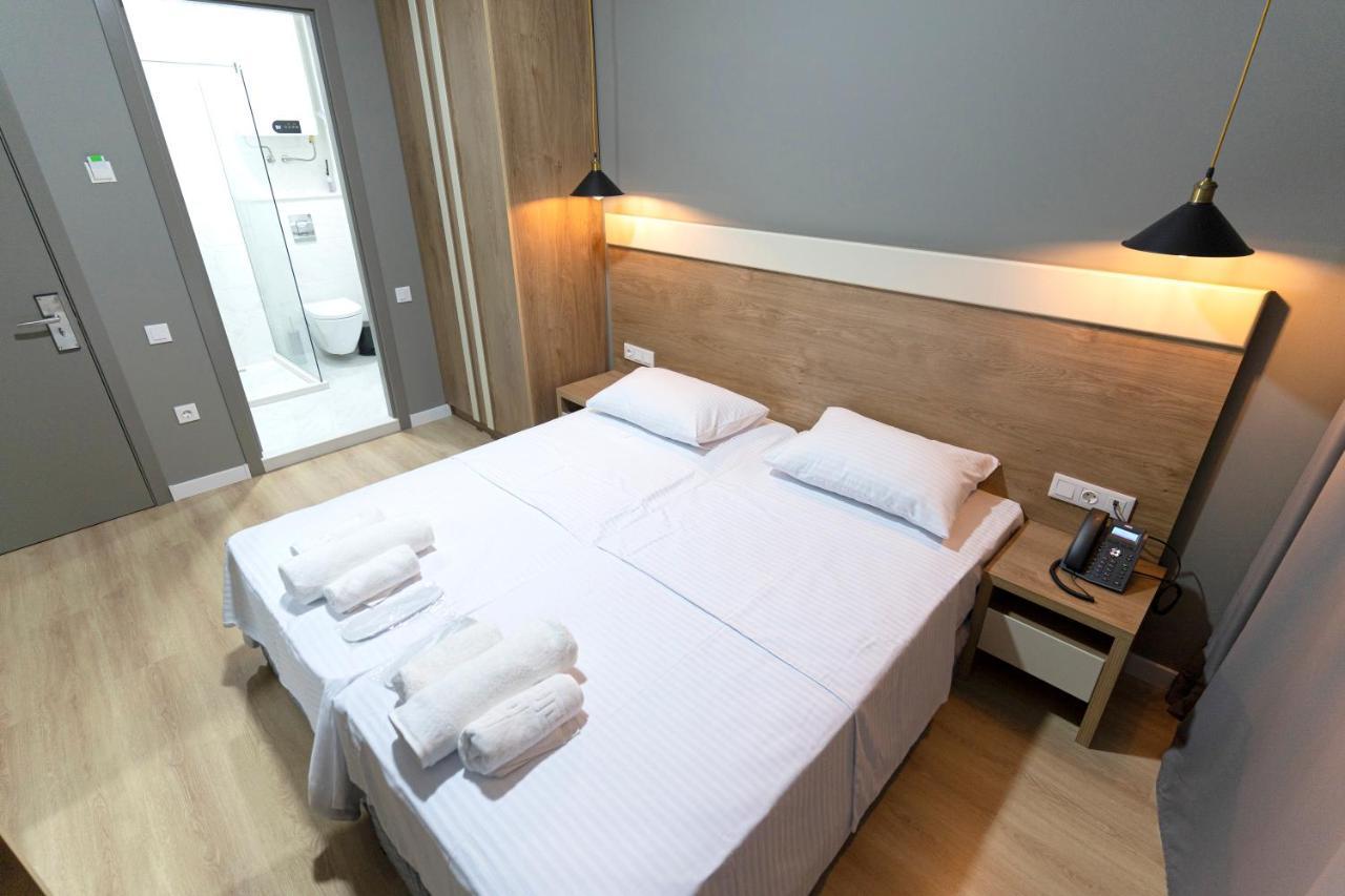 Boulevard Apartments Батуми Екстериор снимка