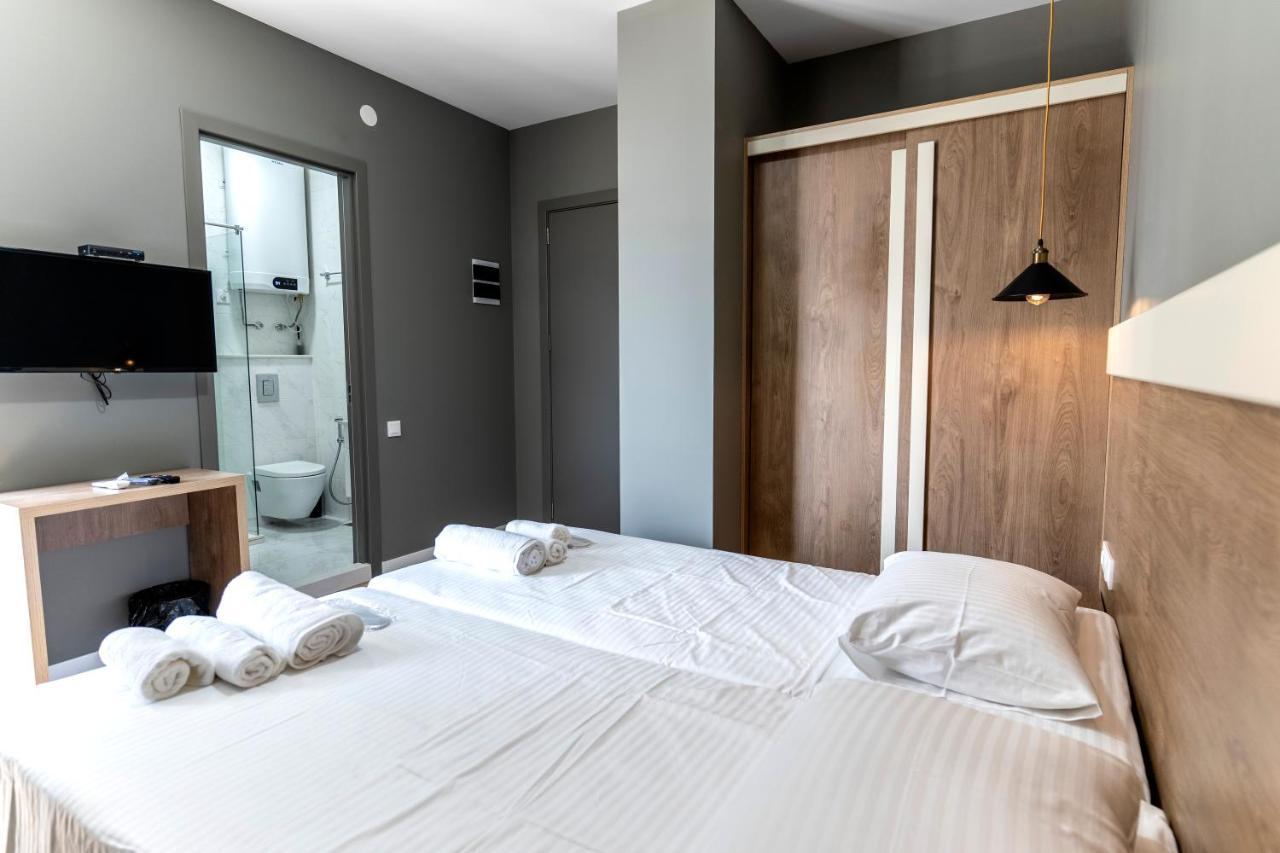 Boulevard Apartments Батуми Екстериор снимка