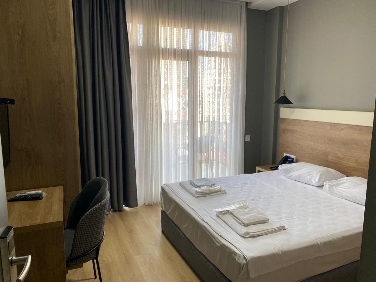 Boulevard Apartments Батуми Екстериор снимка
